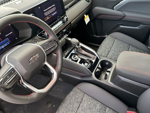 New 2025 Chevrolet Colorado Z71 w/ Midnight Edition image 10