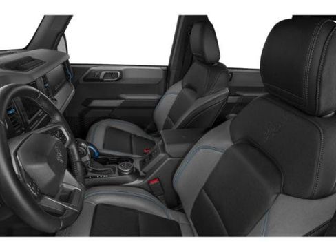 Used 2023 Ford Bronco Black Diamond AWD/4WD image 9