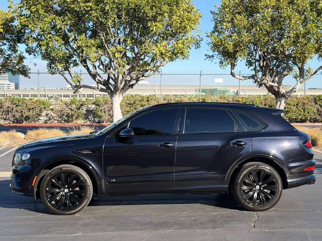 Used 2021 Bentley Bentayga AWD/4WD image 6