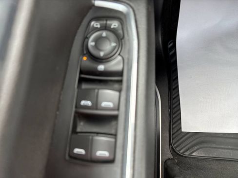 Used 2024 Chevrolet Silverado 1500 LT AWD/4WD image 18