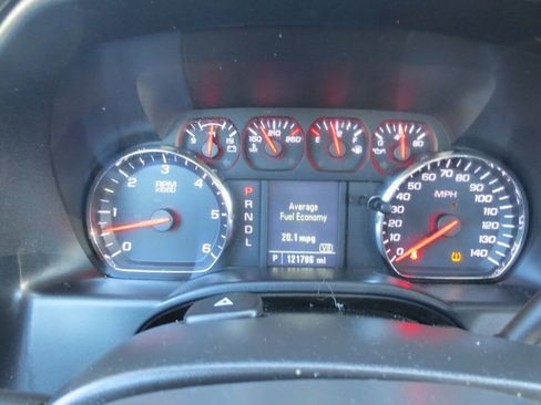 Used 2018 Chevrolet Silverado 1500 W/T w/ WT Convenience Package AWD/4WD image 14