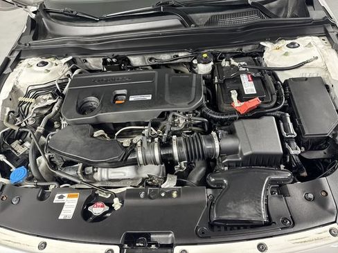 Used 2019 Honda Accord Sport image 27