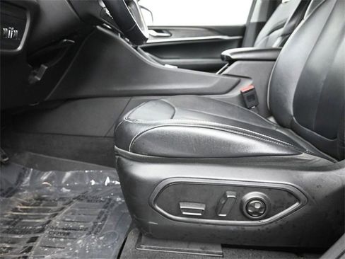 Used 2022 Jeep Grand Cherokee L Limited image 20