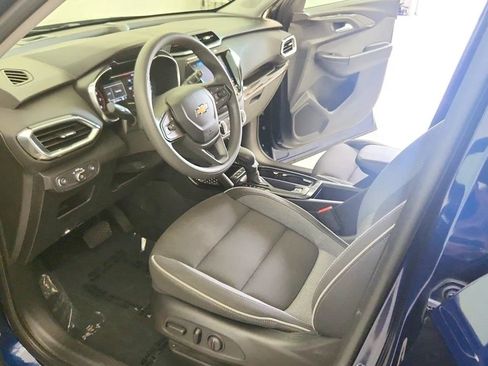 Used 2022 Chevrolet TrailBlazer LT w/ Convenience Package AWD/4WD image 14