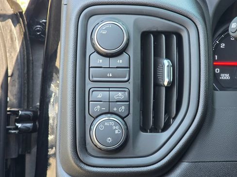 Used 2025 Chevrolet Silverado 2500 Custom w/ Custom Value Package AWD/4WD image 31