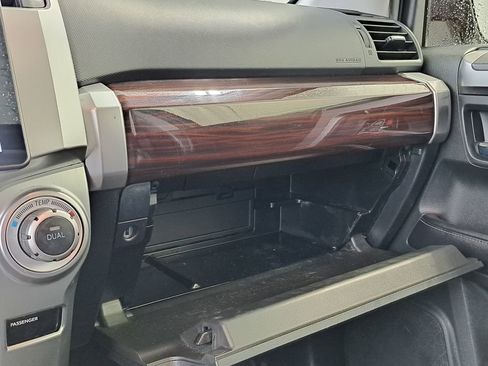 Used 2016 Toyota 4Runner Limited image 21