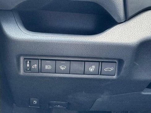 Certified 2022 Toyota RAV4 XLE w/ Convenience Package AWD/4WD image 19