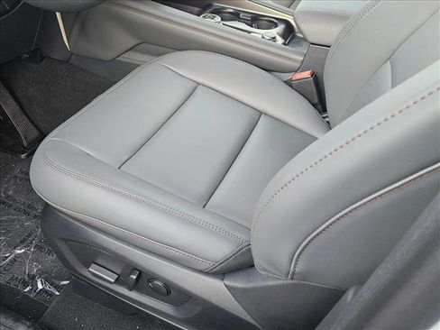 New 2026 Ford Explorer Active w/ Active Comfort Package RWD image 4