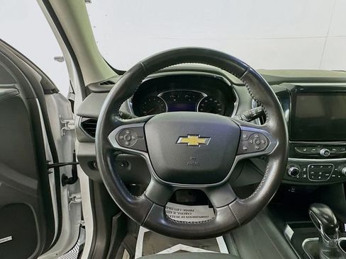 Used 2021 Chevrolet Traverse LT w/ LT Premium Package image 11