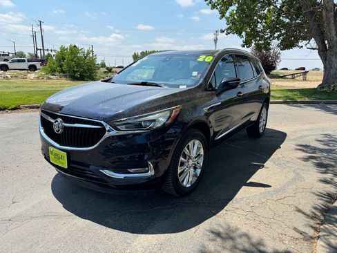 Used 2020 Buick Enclave Premium w/ Sun and Sites Package AWD/4WD image 8