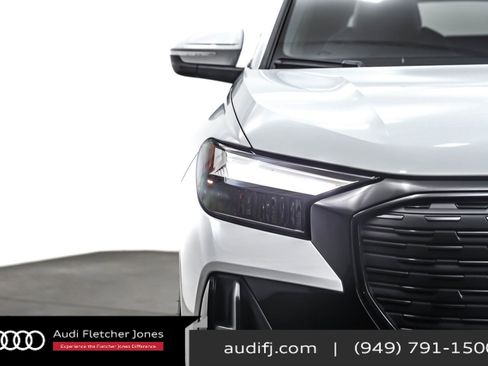 Used 2022 Audi Q4 e-tron Premium Plus w/ Premium Plus image 14