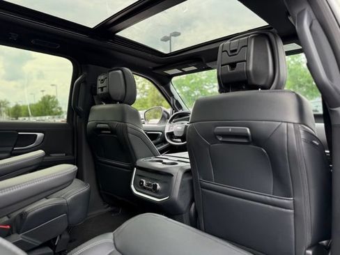 New 2026 Ford Expedition Max Platinum w/ Stealth Appearance Package AWD/4WD image 22