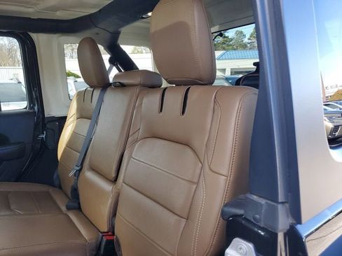 Certified 2023 Jeep Wrangler Unlimited Sahara image 14