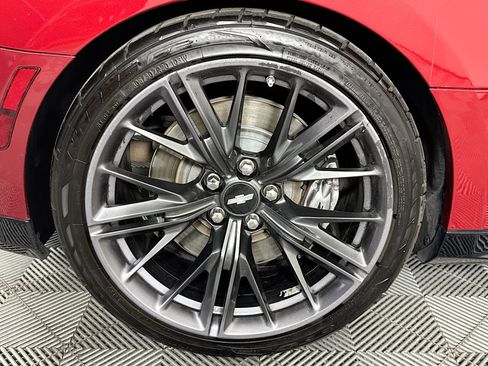 Used 2018 Chevrolet Camaro ZL1 image 28