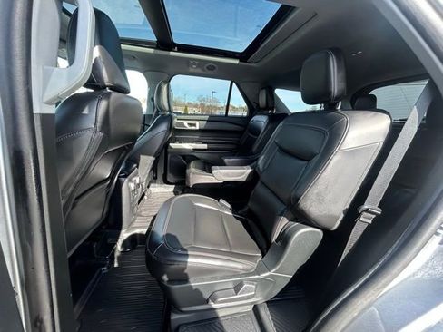 Used 2023 Ford Explorer XLT w/ Equipment Group 202A image 20
