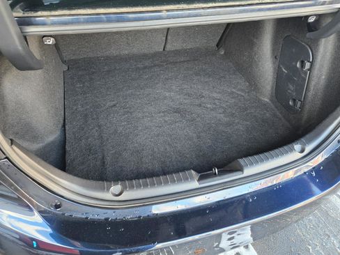 Used 2017 MAZDA MAZDA3 Touring image 19