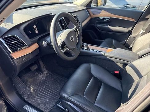 Used 2023 Volvo XC90 B6 Plus w/ Protection Package Premier image 7