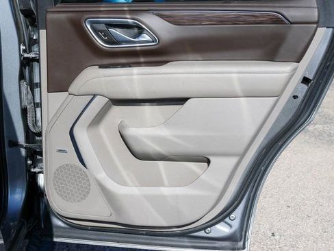 Used 2021 Chevrolet Tahoe Z71 w/ Luxury Package image 21