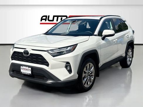 Used 2025 Toyota RAV4 XLE Premium FWD image 3