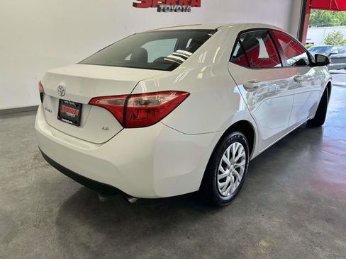 Used 2017 Toyota Corolla LE FWD image 3