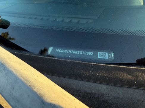 Used 2019 Ford F450 XL w/ Power Equipment Group image 34