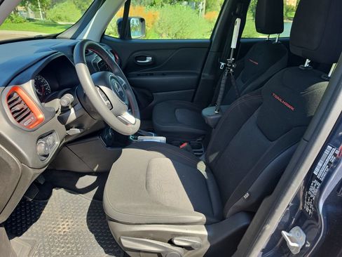 Used 2023 Jeep Renegade Trailhawk AWD/4WD image 11