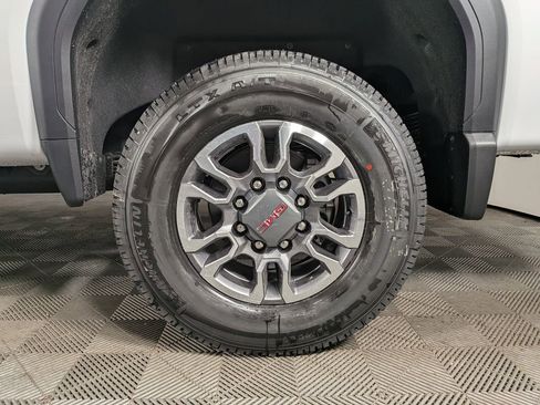New 2026 GMC Sierra 2500 SLE w/ SLE Value Package; AWD/4WD image 13