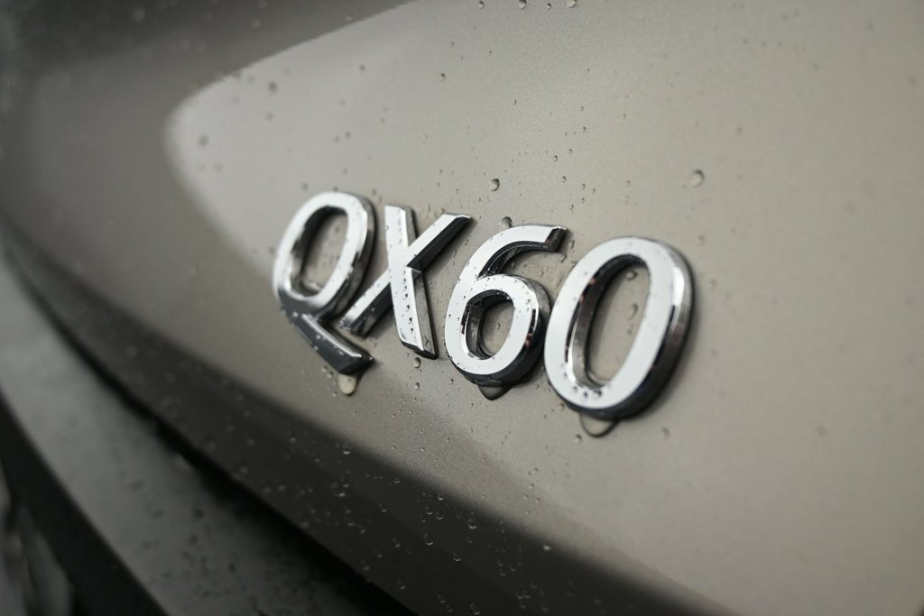 Used 2023 INFINITI QX60 Luxe w/ Vision Package AWD/4WD image 13