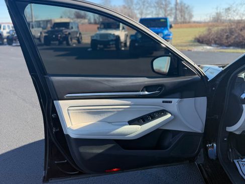 Used 2019 Nissan Altima 2.5 Platinum image 14