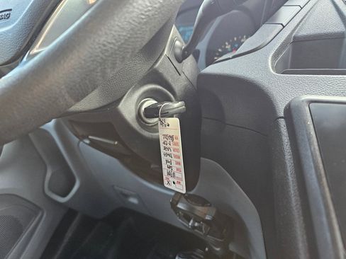 Used 2019 Ford Transit 250 148 Medium Roof image 10