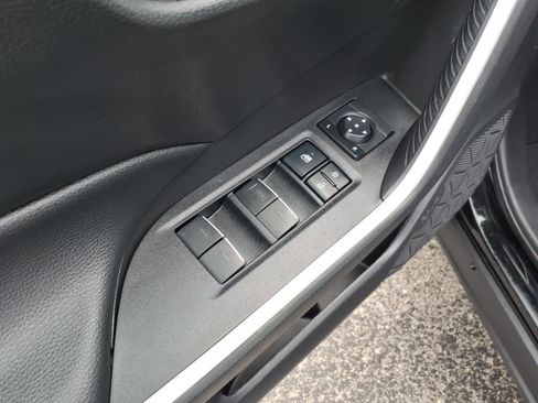 Used 2022 Toyota RAV4 XLE w/ Convenience Package FWD image 14