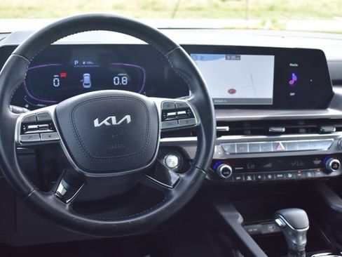 Used 2024 Kia Telluride LX AWD/4WD image 20