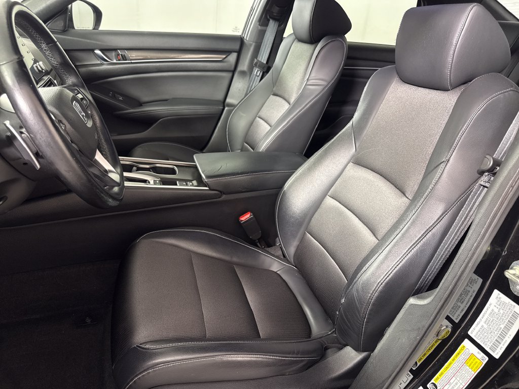 Used 2018 Honda Accord Sport image 9