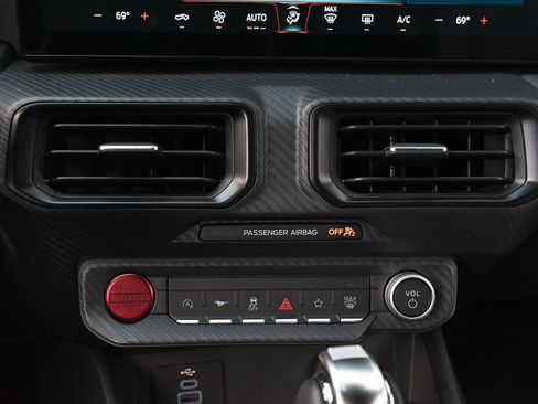 Used 2025 Ford Mustang Coupe RWD image 35