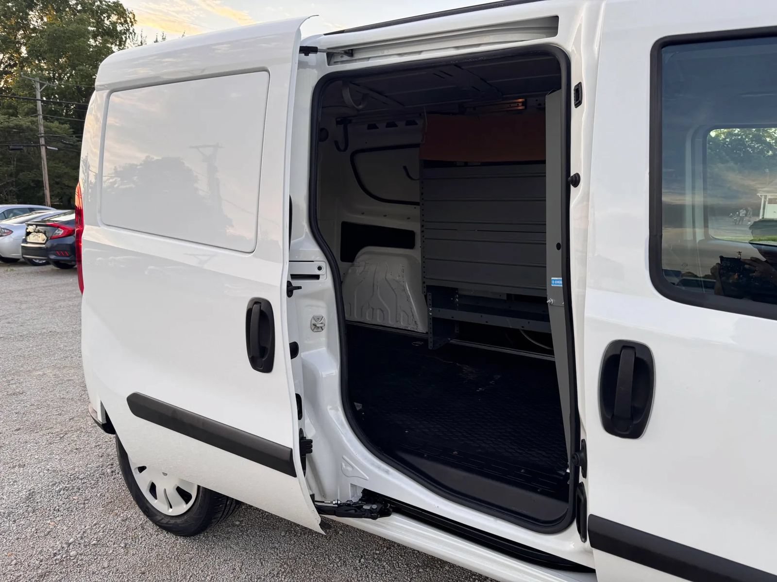 Used 2018 RAM ProMaster City Tradesman SLT FWD image 7