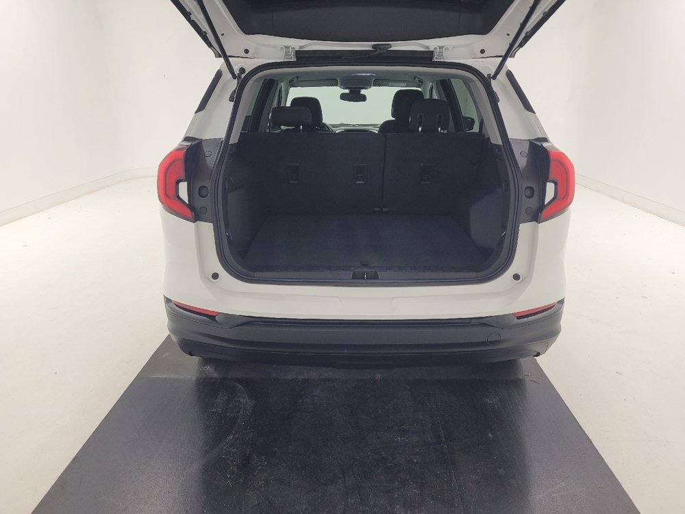 Used 2020 GMC Terrain SLE w/ Elevation Edition FWD image 29