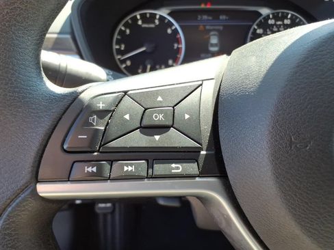Used 2025 Nissan Altima 2.5 SV FWD image 20
