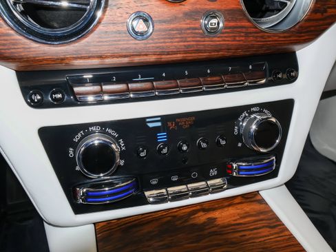Used 2022 Rolls-Royce Ghost AWD/4WD image 34