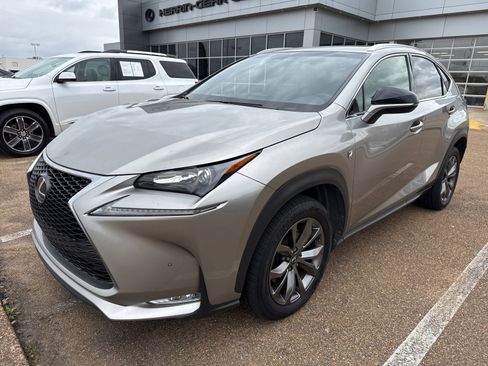Used 2017 Lexus NX 200t FWD image 18