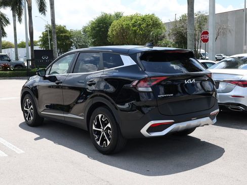 Used 2024 Kia Sportage EX FWD image 4
