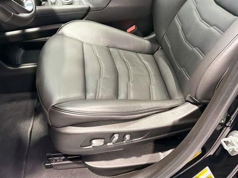 Used 2024 Cadillac XT6 Sport w/ Platinum Package image 19