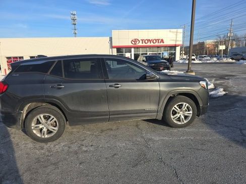 Used 2020 GMC Terrain SLE image 8