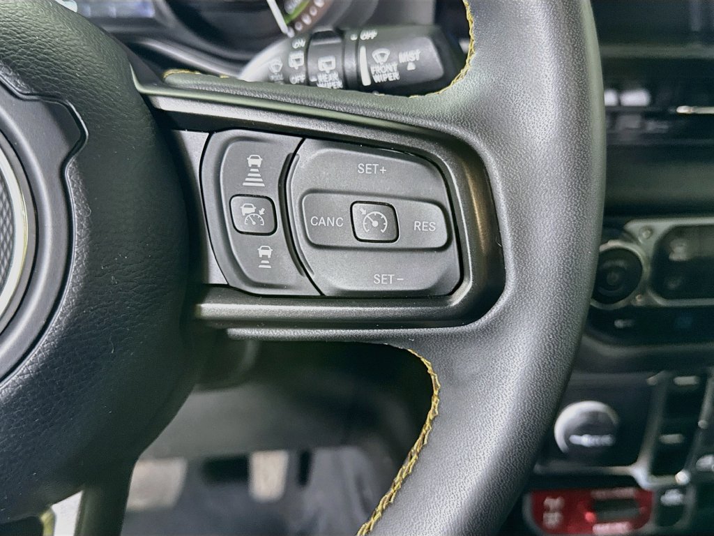 Used 2024 Jeep Wrangler Unlimited AWD/4WD image 21