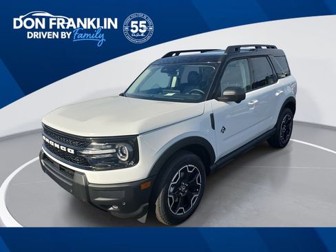 New 2025 Ford Bronco Sport Outer Banks w/ Outer Banks Tech Package+ image 1
