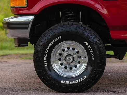 Used 1994 Ford Bronco XLT image 43