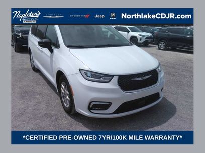 Used 2024 Chrysler Pacifica Touring-L