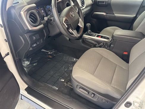 Used 2023 Toyota Tacoma SR5 w/ Technology Package image 13