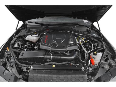 Certified 2023 Alfa Romeo Giulia Ti AWD/4WD image 12