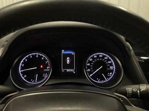 Used 2023 Toyota Camry SE FWD image 23