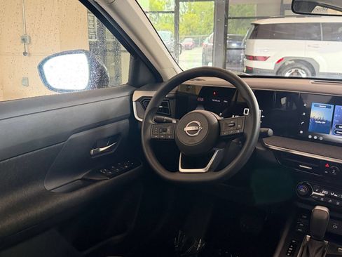 Used 2026 Nissan Kicks SV w/ Cold Weather Package AWD/4WD image 28
